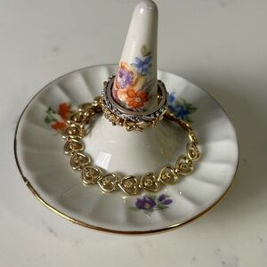 VINTAGE FLORAL PORCELAIN RING HOLDER